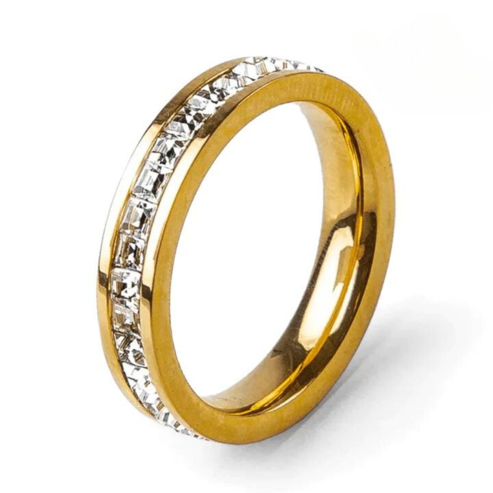 Design-sem-nome-54.jpg Anel com Pedras Brilhantes Banhado em Ouro 18k - Imagem 1